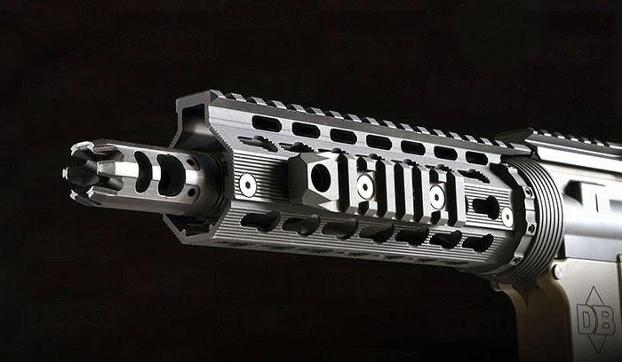Strike Industries segment șină Picatinny cu slot QD, prindere M Lok și KeyMod, 7 sloturi - Strategic Defense